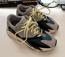 Yeezy — Yeezy Boost 700 Waverunner 5.5 / 7 / EU 38 — Sneaker — resale
