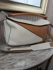 Loewe — Loewe Medium Puzzle / Crossbody Zip W/ Strap HW — Handbag — resale