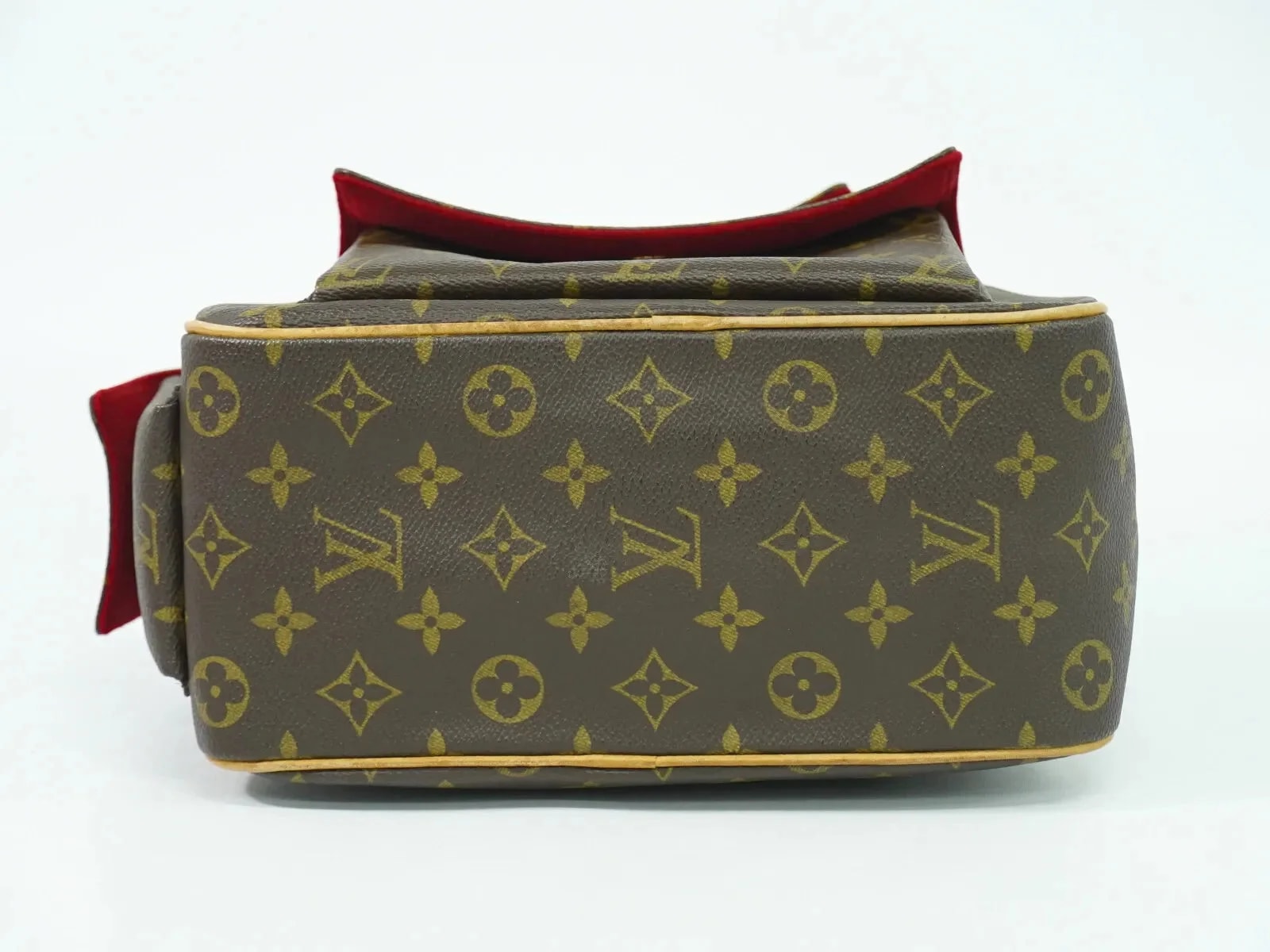 Louis Vuitton — Louis Vuitton Excentri-Cite — Handbag — resale