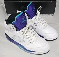Jordan — Air Jordan 5 Retro Grape 2025 — Sneaker — resale