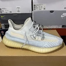 Yeezy — Yeezy Boost 350 V2 Cloud Non-Reflective — Sneaker — resale
