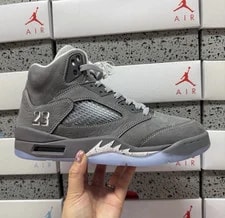 Jordan — Jordan Air 5 Mid Top Lace Up Athletic Solid — Sneaker — resale