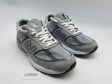 New Balance — New Balance 990v5 Size 10 Extra Wide (4E) — Sneaker — resale