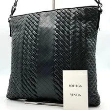 Bottega Veneta — Bottega Veneta Crossbody Sacoche — Handbag — resale