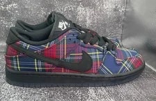 Nike SB — II1493-600 Nardwuar Nike SB Dunk Low Pro QS Tartan () — Sneaker — resale