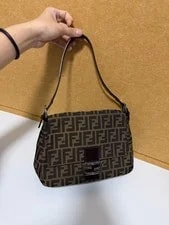 Fendi — Fendi Baguette Large Single Duty Paid — Handbag — resale