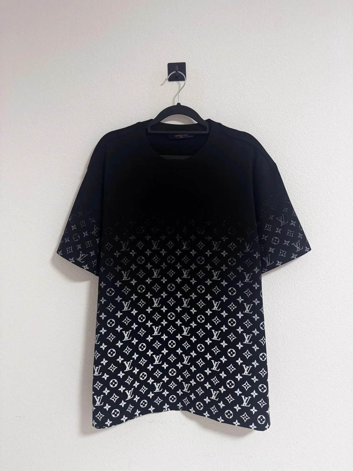 Louis Vuitton — Louis Vuitton T-shirt — streetwear — resale