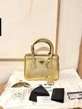 Prada — Prada Galleria 431104 — Handbag — resale
