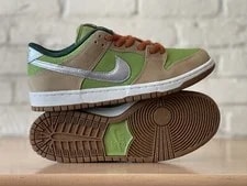 Nike SB — Nike SB Dunk Low Pro WC Retro Escargot Pear Size 9 FQ7585-200 — Sneaker — resale