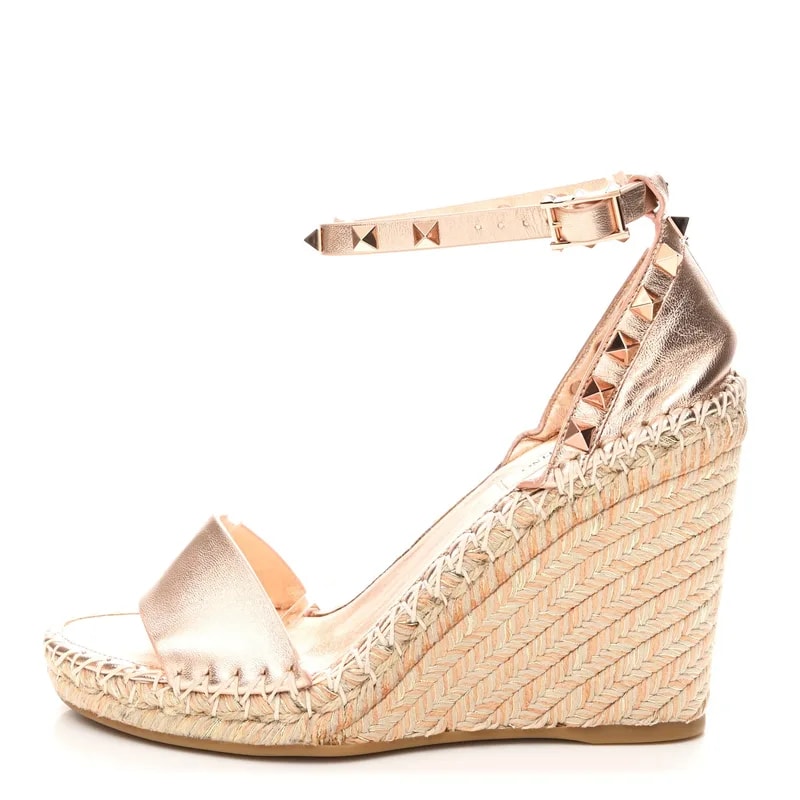 Valentino Garavani — Metallic Grained Rockstud Crisscross Ankle Strap Espadrille Wedge 37 Rame — Designer Shoe — resale