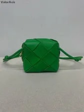 Bottega Veneta — Bottega Veneta New Chip Crossbody for — Handbag — resale