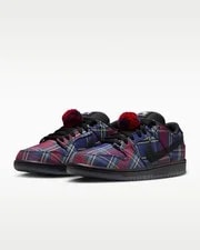 Nike SB — Nardwuar X Nike SB Dunk Low 'Tam O' Shanter Hat' | Size 5.5M / 7W | II1493-600 — Sneaker — resale