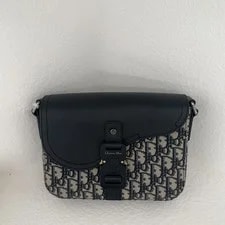 Dior — Dior Saddle Adjustable Strap Flap Closure - Excellent #Qptpuw — Handbag — resale
