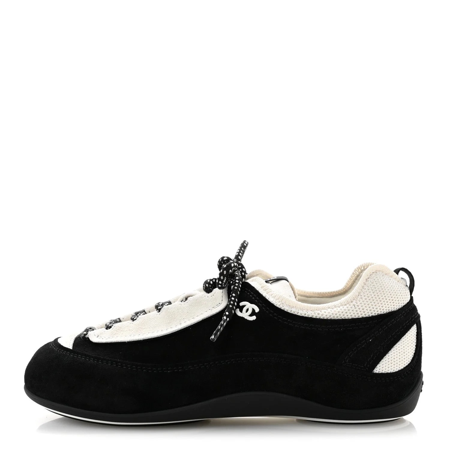 Chanel — Mixed Fibers Low Top CC 37 — Sneaker — resale