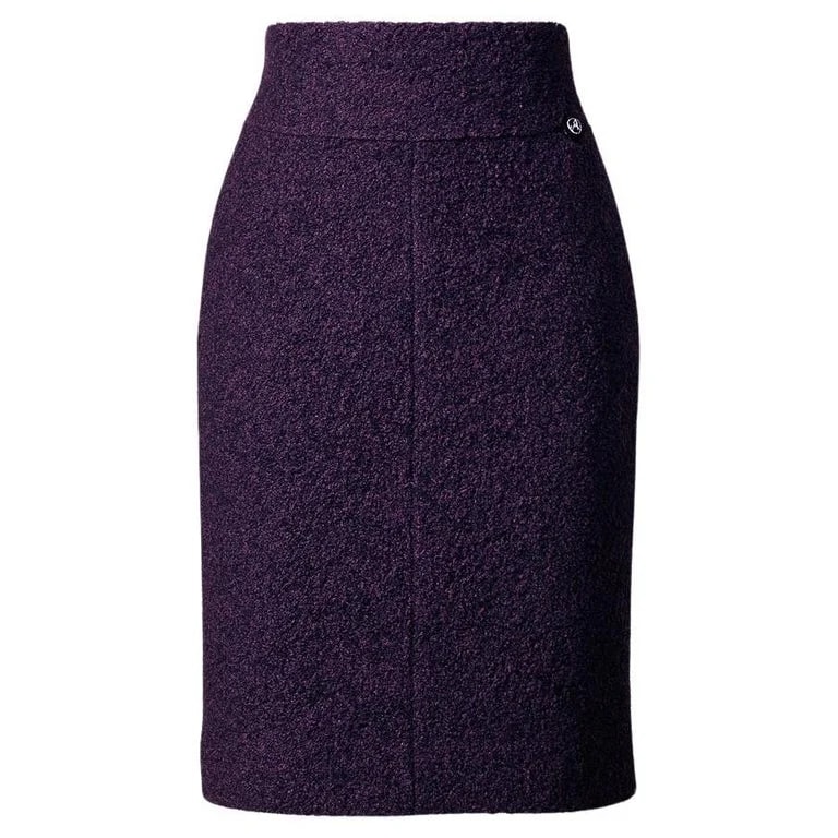 Chanel — Chanel 4K$ New Paris / Dallas Skirt 42 FR — Clothing — resale