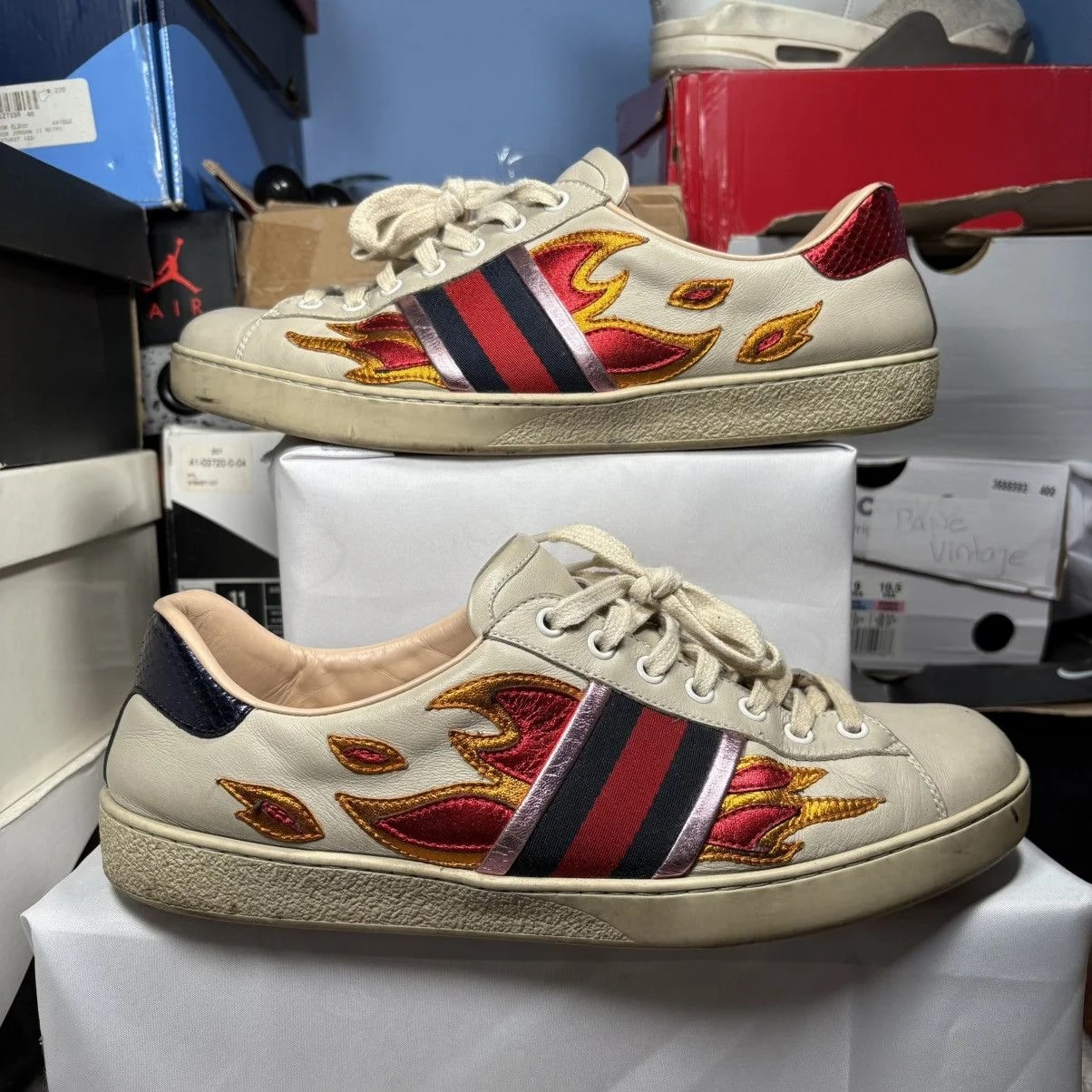 Gucci — Size 9.5 G - Gucci Ace ’s — Sneaker — resale