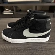Nike SB — Nike SB Blazer Base — Sneaker — resale