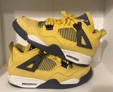 Jordan — Air Jordan 4 Retro “Lightning” (Tour ) – — Sneaker — resale