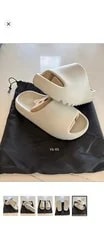 Yeezy — Yeezy Slide YS-01 • • Size6M/7W — Sneaker — resale