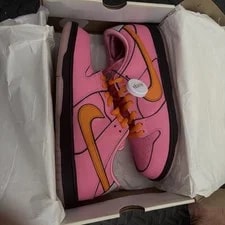 Nike SB — Nike SB Dunk Low Powerpuff Blossom 2023 ’s Size 10.5 Worn Once — Sneaker — resale