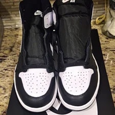Jordan — Jordan Air 1 Retro High OG High Top Lace-Up — Sneaker — resale