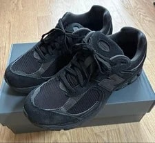 New Balance — 7.5US New Balance U2002R — Sneaker — resale