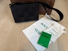 Bottega Veneta — Bottega Veneta Crossbody Adjustable Strap — Handbag — resale