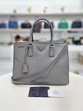Prada — Prada Lux and B1786T 150948193 — Handbag — resale