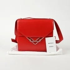 Bottega Veneta — Bottega Veneta the Clip Box Small and Crossbody 652391 125160903 — Handbag — resale