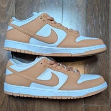 Nike SB — Nike SB Dunk Low Pro ISO - Light — Sneaker — resale