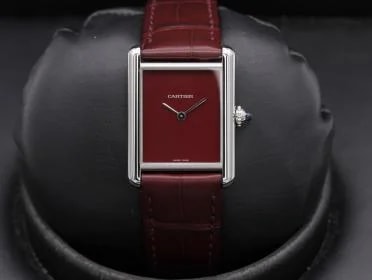 Cartier — Cartier Tank Must - WSTA0054 - Red - Stainless Steel - 33.7mm — Watch — resale