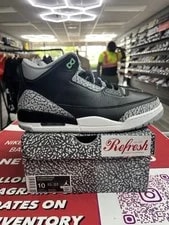 Air Jordan — Air Jordan 3 Retro Glow Size 10 (CT8532-031) — Sneaker — resale