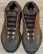 Yeezy — Yeezy 700 V3 Fade-Adidas -Athletic — Sneaker — resale