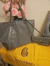 Goyard — Goyard St Louis in Excellent Condition With the Dustbag — Handbag — resale