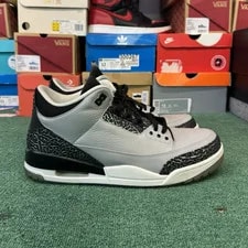 Jordan — Jordan Air 3 Retro 2014 136064-004 — Sneaker — resale