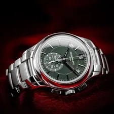 Patek Philippe — Patek Philippe Annual Calendar Chronograph Green Dial 5905/1A Box & Papers — Watch — resale