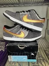 Nike SB — Nike SB Dunk Low Beijing Metallic 8M/9.5W Original Box (Good) — Sneaker — resale
