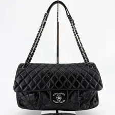 Chanel — Chanel Lamb Flap 151812657 — Handbag — resale