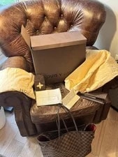 Louis Vuitton — Louis Vuitton Neverfull - Original Box, Dust Bags & Repair Receipts — Handbag — resale