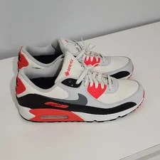 NIKE — Nike Air Max 90 Gore-tex Low Top Lace-Up — Sneaker — resale
