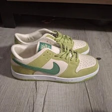 Nike SB — Nike SB Dunk Low Pro / Low Top Lace-Up ’s Skate — Sneaker — resale