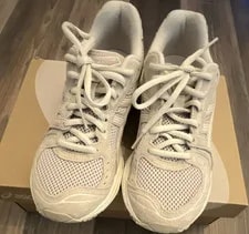 Asics — Asics Gel-Kayano 14 Simply / Lace Up Low Top 1201A161-251 — Sneaker — resale