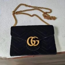 Gucci — Gucci GG Marmont WOC Crossbody .14 — Handbag — resale
