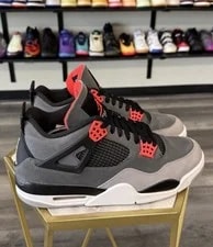 Jordan — Jordan Air 4 Retro 2022 Mid Top DH6927-061 — Sneaker — resale