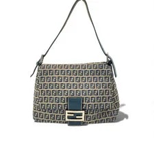 Fendi — Auth Fendi Made in Italy Accessory KB769 — Handbag — resale