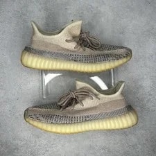 Yeezy — 10M/11.5Wadidas Yeezy Boost 350 V2 ** — Sneaker — resale