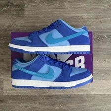 Nike SB — Size 9 - Nike SB Dunk Low Dswt — Sneaker — resale