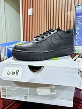 Nike — Nike Air Force 1 Low Top Lace-Up Activewear Casual — Sneaker — resale
