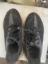 Adidas — Adidas Yeezy Boost — Sneaker — resale