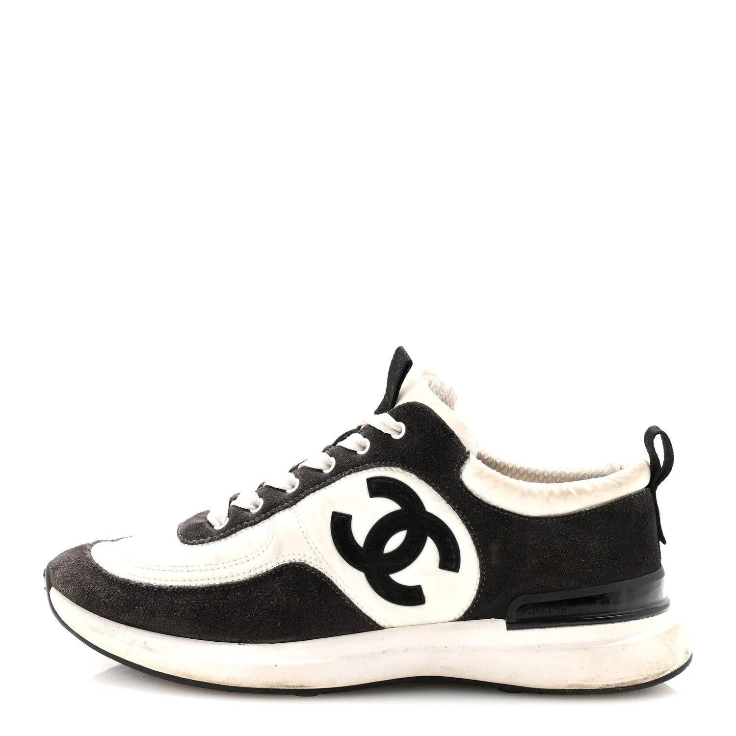 Chanel — CC 40 Dark — Sneaker — resale